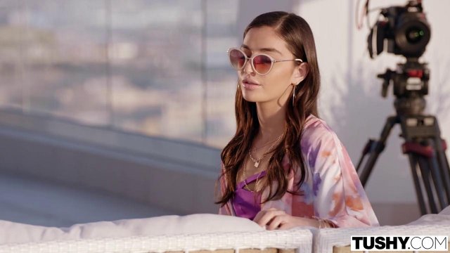 Превью Парню достался секс с двумя блондинками и он засадил им в попки № 36177