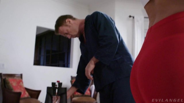 Превью Развратница приласкала свои дырки и отдалась мужику в лосинах № 36187