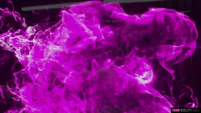 Превью Блондинка потрахалась на порно-кастинге с бритоголовым актером № 37705