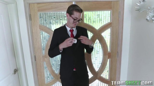 Превью Богатая шлюшка потрахалась со своим личным адвокатом № 37823