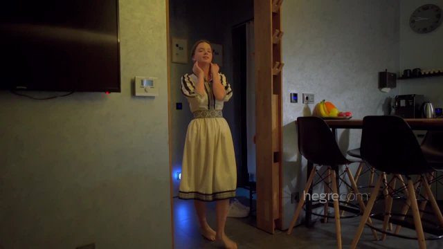 Превью Эротическое представление от стройной модели на камеру № 44893